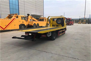 乐业非事故拖车