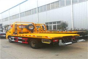 乐业附近拖车救援搭电